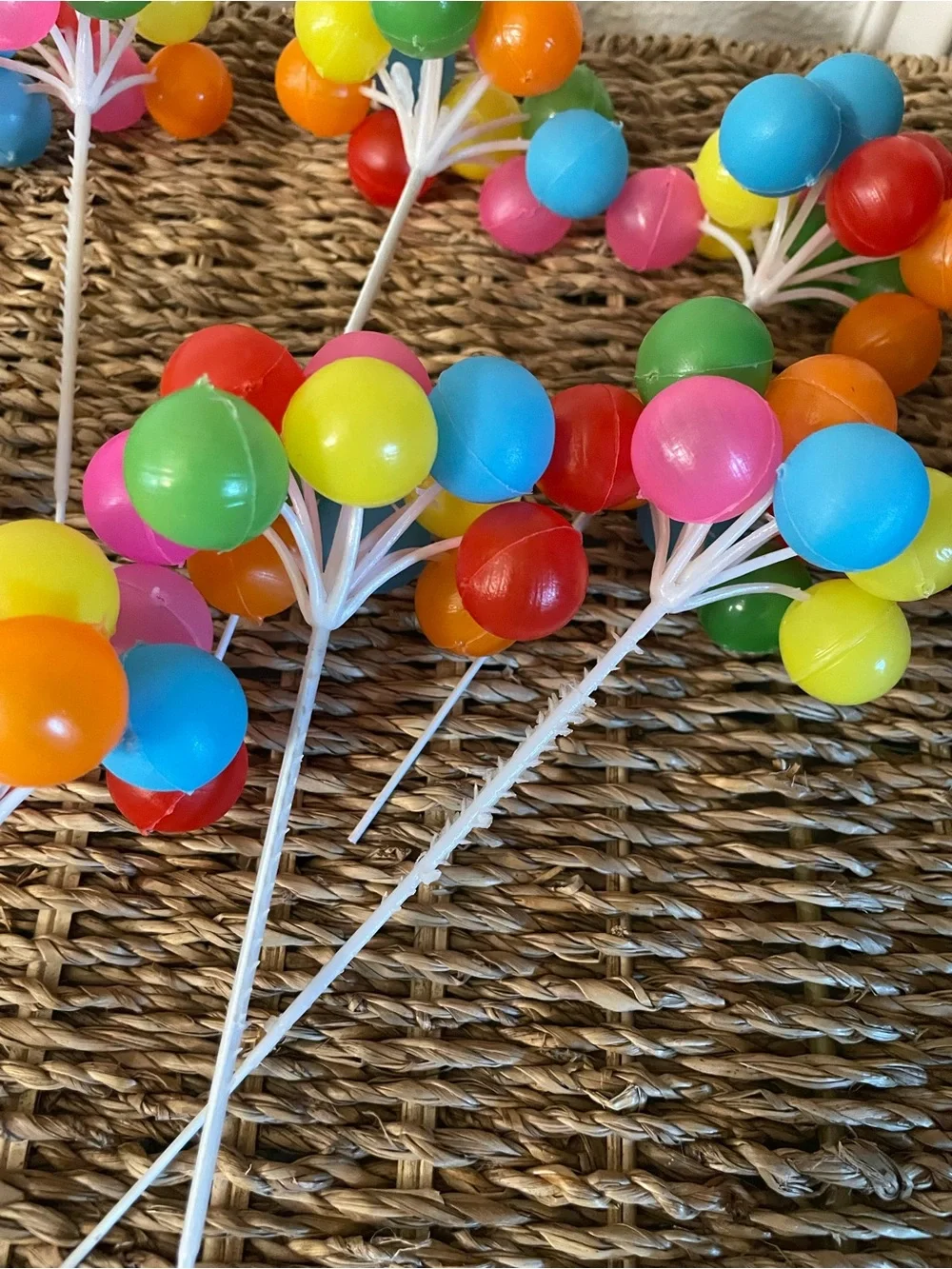 Vintage Balloon Bunch Cake Decorations set of 10!